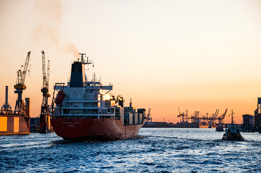 Você está visualizando atualmente ENTENDA O QUE FAZ UM PRÁTICO DE NAVIOS E O QUE DIFERENCIA ESTE PROFISSIONAL